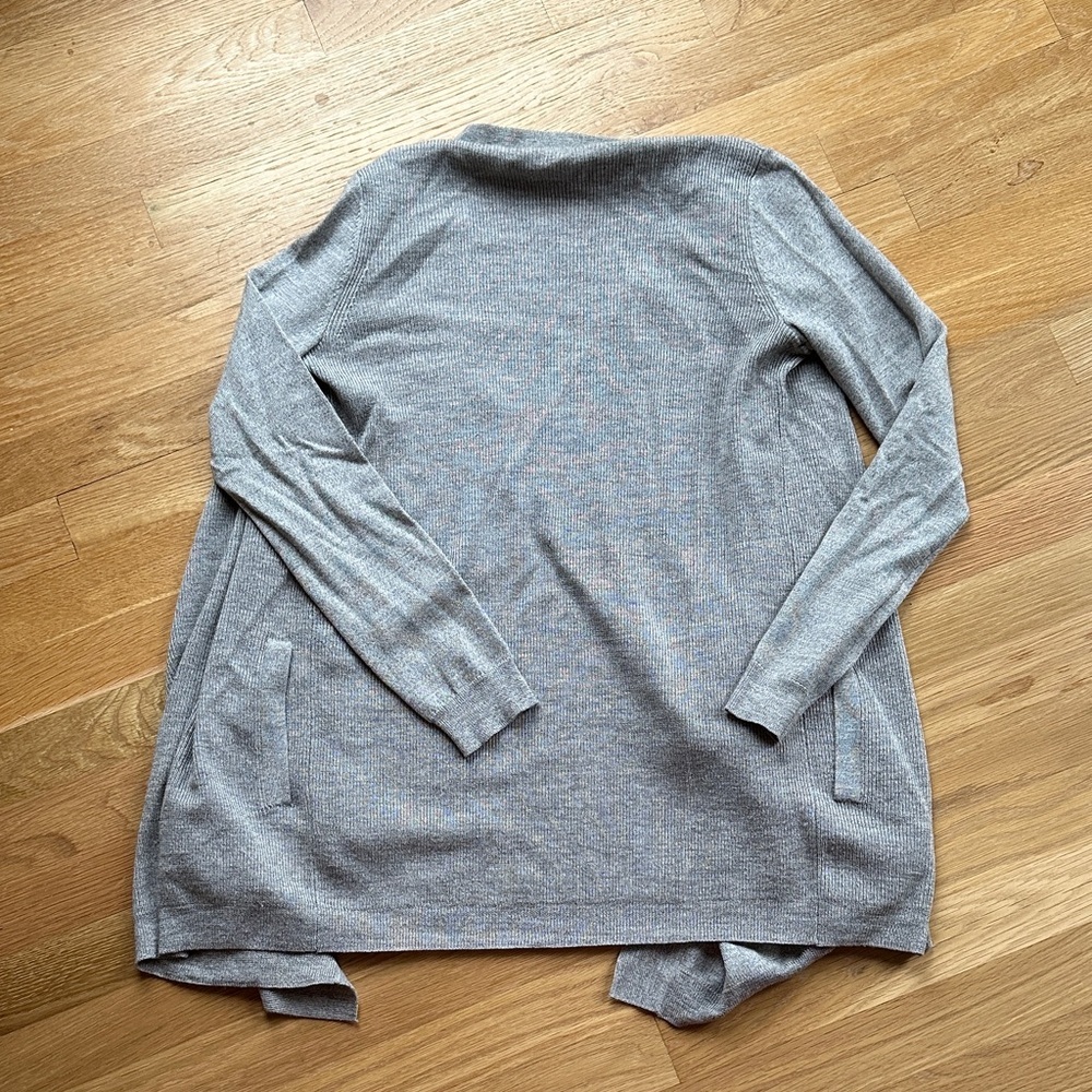 Theory 100% Merino Wool Open Cardigan Sweater Size P - Picture 3 of 5